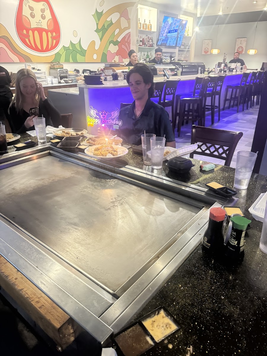 Daruma Asian Cuisine Japanese Steakhouse-3